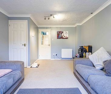 2 bed Terraced for rent - Photo 4