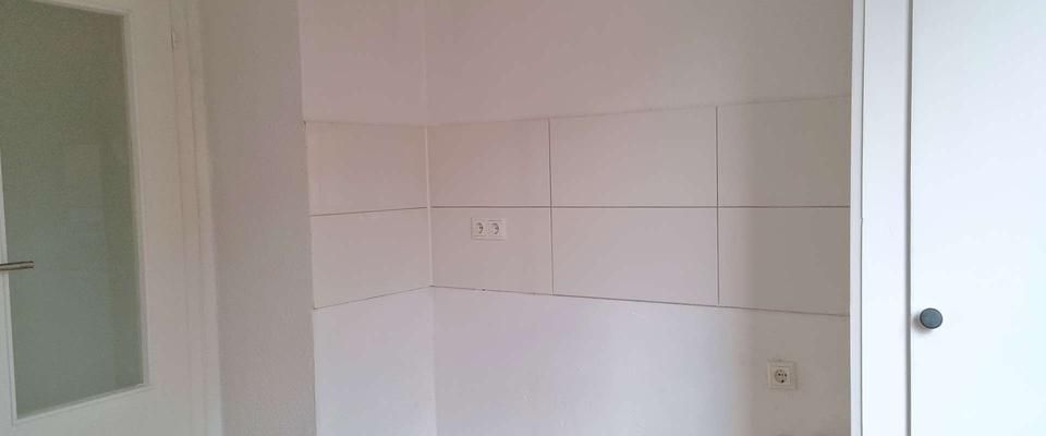 Erstbezug nach Sanierung: Erdgeschosswohnung mit Balkon - Photo 1