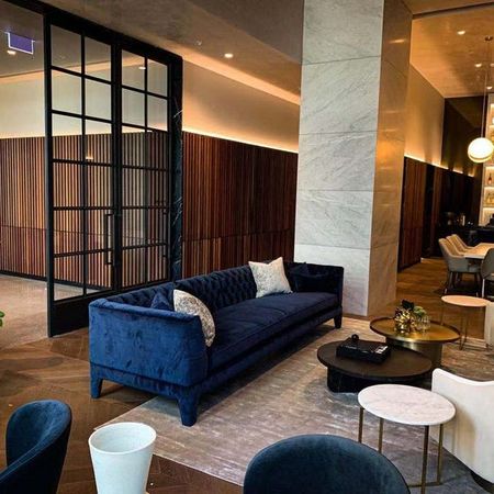 2 bed & 2 bath brilliant Apartment - Photo 2