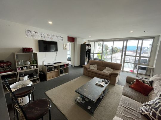 7 Bedrooms in Mt Cook! - Photo 1