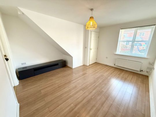 Modern mid-terraced home in Ruddington with driveway and garden - Photo 1