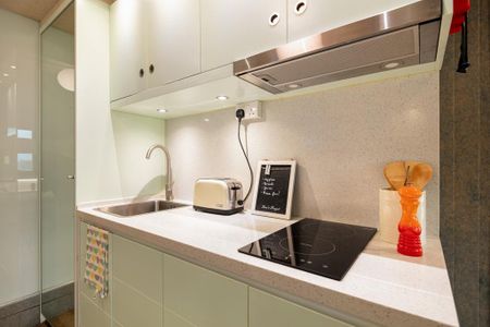 Studio to rent - Photo 4