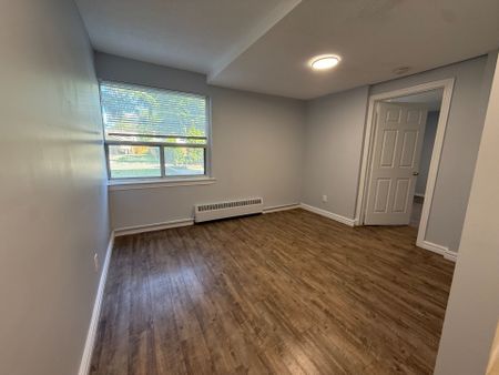 For Lease - 1191 Ellesmere Road Unit# B1, Toronto, Ontario - Photo 2