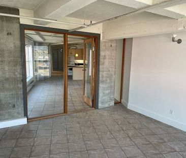 !!!!!!Railtown Studios!!!!!!!New Price!!!! - Photo 2