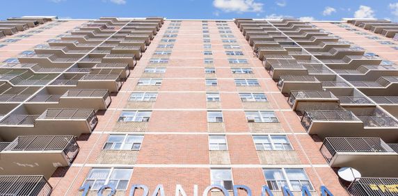 Panorama Apartments - Photo 2