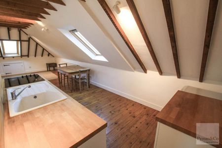 Studio to rent - Photo 2