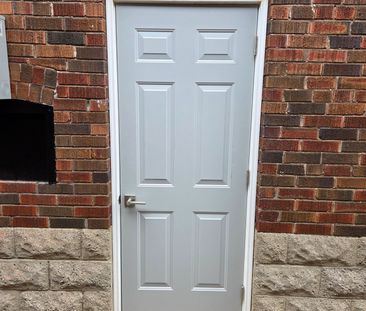 For Lease - 126 Lawrence Avenue Unit# Lower, Toronto, Ontario - Photo 5