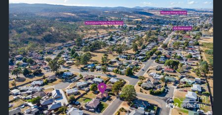 Neat & Charming Brick Home - Photo 3