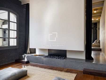 Excellent 2 Bedroom loft with 13m² terrace for rent in Gótico, Barcelona - Photo 4