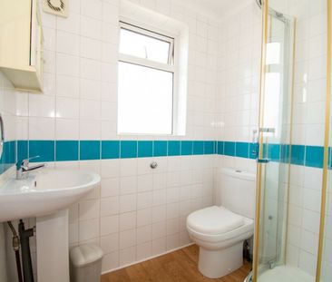 4 Double Bed Student house on Brassey Road - SEE VIDEO TOUR - Photo 5