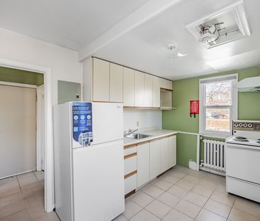 For Lease - 8 Thirty Third Street Unit# 4, Toronto, Ontario - Photo 5