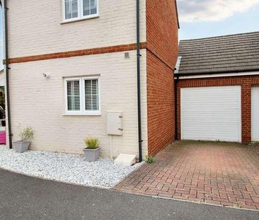 Downsberry Road, Kingsnorth, TN25 - Photo 2