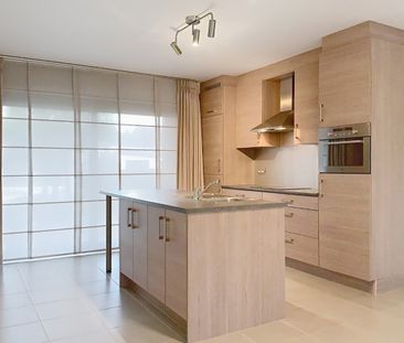 Gezellig, gelijkvloers 1 slaapkamer appartement te Bree - Photo 2