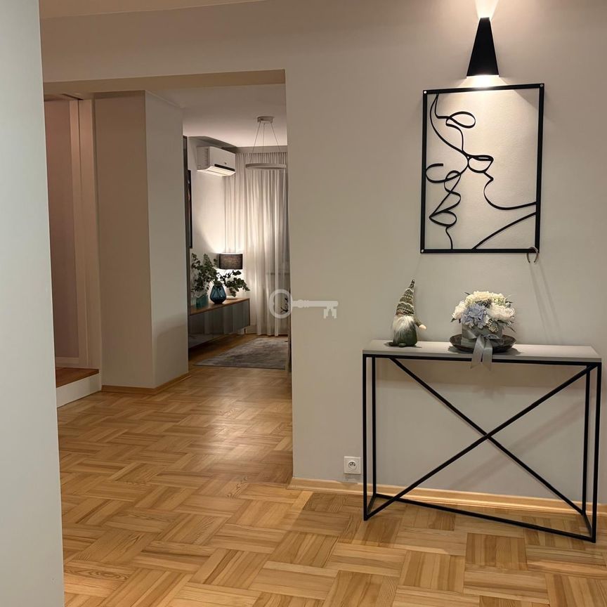 Wyjątkowy klimatyczny apartament na dachu - Zdjęcie 1