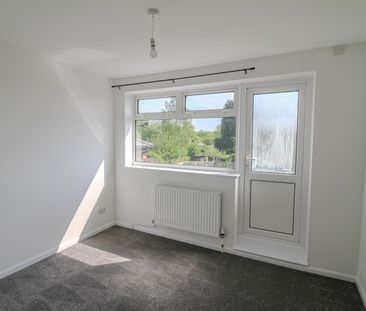 2 Bed Semi-Detached House, Dunmow Court, NG3 - Photo 2