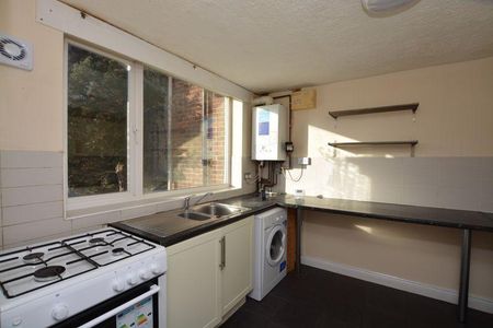 2 bedroom terraced house to rent - Photo 5