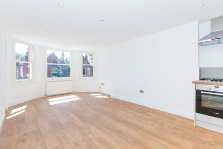 Studio Flat, Thornlaw Road, SE27 - Photo 5