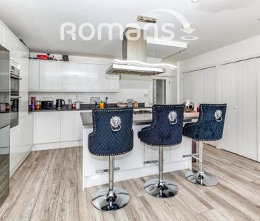 4 bedroom house to rent - Photo 3