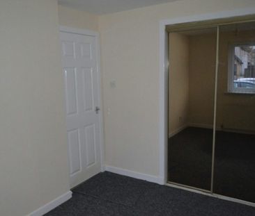 Flat to rent on - Photo 6