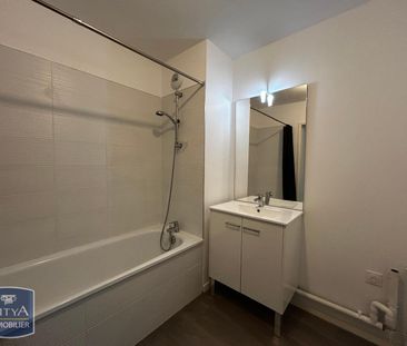 Location Appartement 3 pièces 60m² LILLE 59000 - Photo 3