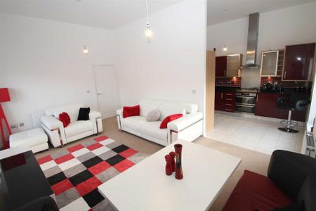 2 bedroom apartment to rent - Photo 2