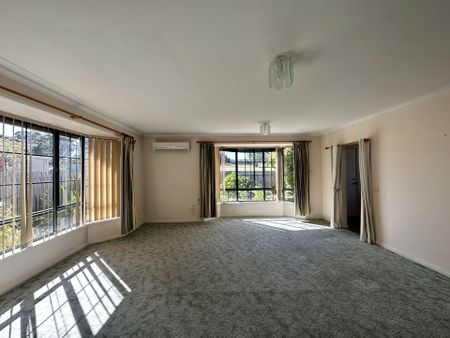 Be Amazed, Living Here! - Photo 2