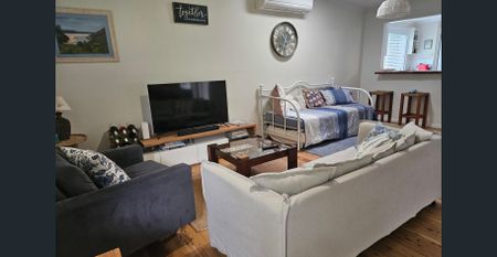 feel like a sea change? - 6 month lease available - Photo 2