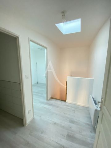 Location Appartement 4 pièces 62m² - Photo 5