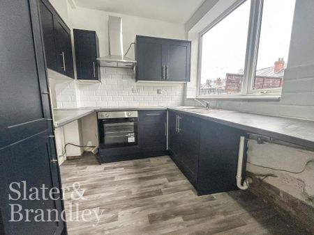 3 bedroom terraced house to rent - Photo 2