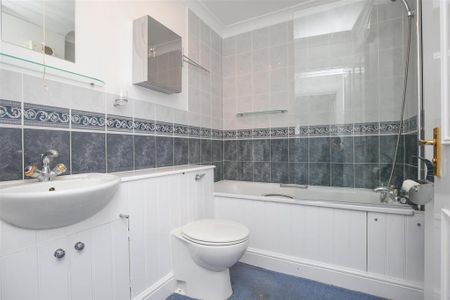 2 bedroom apartment to rent - Photo 5