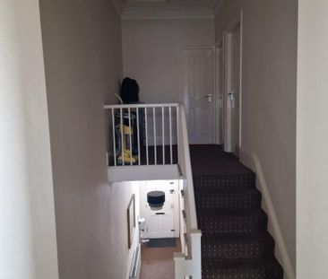 1 bedroom in a house share to rent - Photo 6