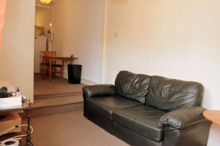 Queens Road (2 bed) - Photo 5
