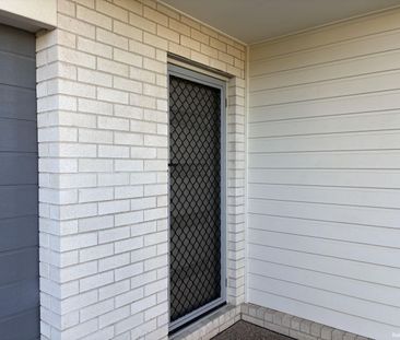 Spacious Family Living in Prime Urraween Location - Photo 3