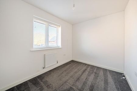 4 bedroom detached house to rent - Photo 4