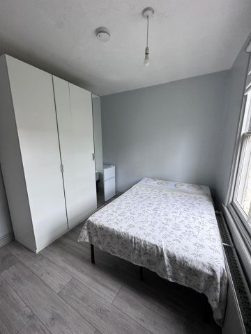 Room in a Shared House, Philip Lane, N15 - Photo 2