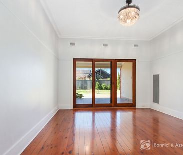 610 Olive Street, Albury - Photo 4