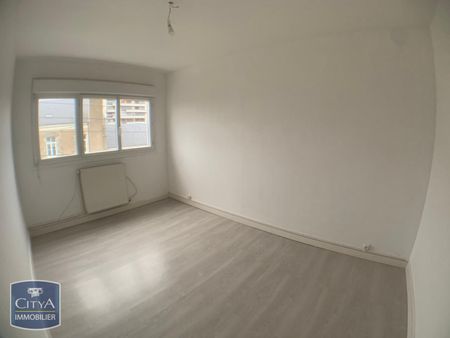 Location Appartement 4 pièces 64m² CHATEAUROUX 36000 - Photo 3