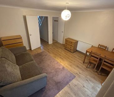 1 Bed Semi-Detached House, Chime Bank, M8 - Photo 3