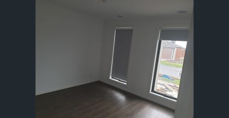 A HOUSE FOR TWO FAMILIES - SEPARATE KITCHEN AND SEPARATE BATHROOM - Photo 5