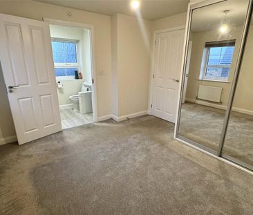 3 bedroom detached house to rent - Photo 2