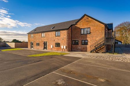 2 bedroom end of terrace house to rent - Photo 5