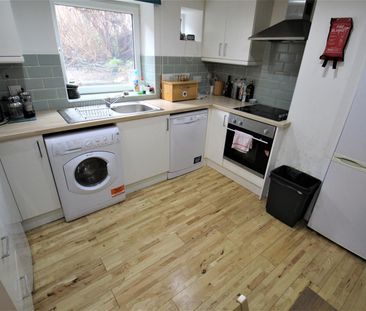 Brudenell Street, Hyde Park, LS6 1HJ, Leeds - Photo 3