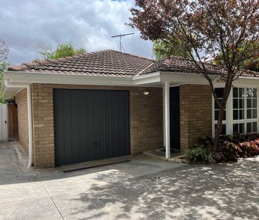 UPDATED TWO BEDROOM UNIT IN GREAT LOCATION - Photo 3