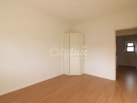 4 bedroom luxury Semidetached House for rent in Cascais e Estoril, Portugal - Photo 5