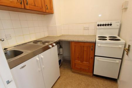 Studio to rent - Photo 3
