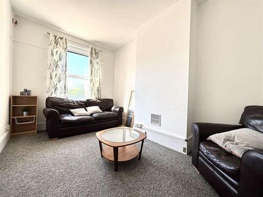 West Street, Fareham, PO16 - Photo 1