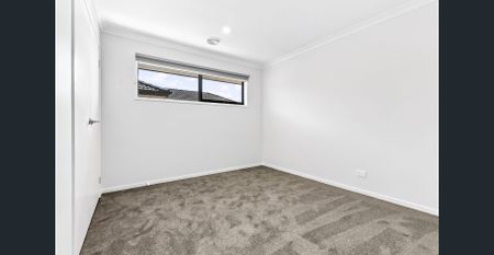 Stunning New Family Home - Photo 3