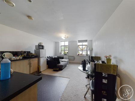 2 bedroom duplex to rent - Photo 2