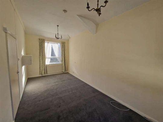 James Place, Truro, TR1 - Photo 1