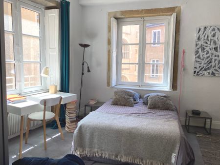 Location Appartement 7 pièces 186m² LYON 5ème - Photo 4